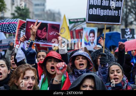Demonstration in den Straßen von Brüssel gegen Mollahs, Folter, Hijab und Druck gegen Frauen im Iran - Nein zur obligatorischen Hijab |-Demonstration Stockfoto