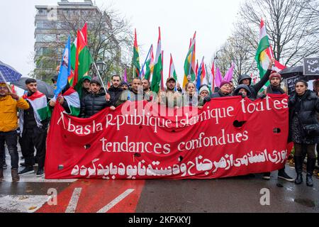 Demonstration in den Brüsseler Straßen gegen Mollahs, Folter, Hijab und Druck gegen Frauen im Iran, Demonstration dans les rues de Bruxelles Stockfoto