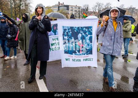Demonstration in den Brüsseler Straßen gegen Mollahs, Folter, Hijab und Druck gegen Frauen im Iran, Demonstration dans les rues de Bruxelles Stockfoto