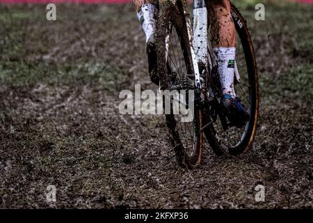 Abbildung Aufnahme während des Elite-Rennens der Frauen beim Cyclocross-Rennen „Druivencross“ in Overijse am Sonntag, 20. November 2022, der sechsten (von 14) Etappen der Weltcup-Trophäe in der Saison 2022-2023. BELGA FOTO JASPER JACOBS Stockfoto