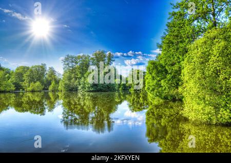 In Aueweiher Fulda River Park in Fulda, Hessen, Deutschland. Stockfoto