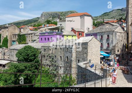 Bazzar Kujundžiluk von Stari Most (Mosta-Brücke), Altstadt, Mostar, Bosnien und Herzegowina Stockfoto