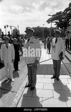 Argentinischer General Leopoldo Fortunato Galtieri in der Casa Rosada (Regierungsgebäude) während seiner Amtseinführung als neuer De-facto-Ratsvorsitz in Buenos Aires im Dezember 1981 Stockfoto