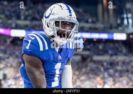 Indianapolis, Indiana, USA. 20.. November 2022. Indianapolis Colts Breitempfänger Parris Campbell (1) feiert nach einem Pass in der Nähe der Torlinie während des Spiels zwischen den Philadelphia Eagles und den Indianapolis Colts im Lucas Oil Stadium, Indianapolis, Indiana. (Bild: © Scott Stuart/ZUMA Press Wire) Bild: ZUMA Press, Inc./Alamy Live News Stockfoto