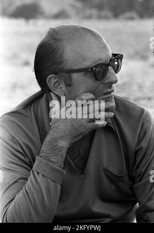 Leopoldo Torre Nilsson, argentinischer Filmemacher, während der Schießerei Martín Fierro, Buenos Aires, Argentinien, 1968 Stockfoto