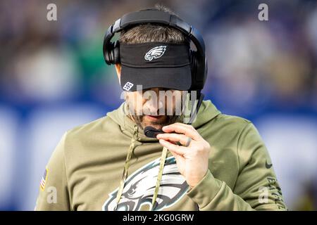 Indianapolis, Indiana, USA. 20.. November 2022. Philadelphia Eagles Cheftrainer Nick Sirianni während des NFL-Spiels gegen die Indianapolis Colts in Indianapolis, Indiana. John Mersits/CSM/Alamy Live News Stockfoto