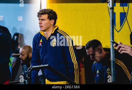 Malmoe, Schweden. 19., November 2022. Victor Lindelof von Schweden gesehen während der Fußball-Freundschaften zwischen Schweden und Algerien im Eleda Stadion in Malmoe. (Foto: Gonzales Photo - Joe Miller). Stockfoto