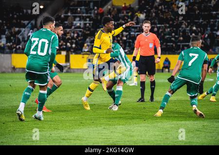 Malmoe, Schweden. 19., November 2022. Der Schwede Anthony Elanga (11) wurde während der Fußballfreundschaften zwischen Schweden und Algerien im Eleda Stadion in Malmoe gesehen. (Foto: Gonzales Photo - Joe Miller). Stockfoto