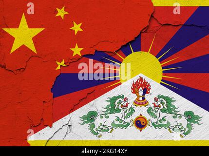 Tibet- und China-Flaggen. Internationale Beziehungen. Stockfoto