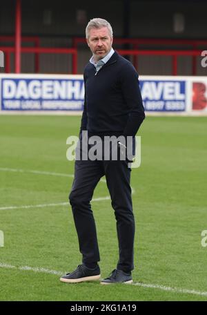 DAGENHAM ENGLAND - NOVEMBER 20 :Willie Kirk Managerin von Leicester City Women während des Vormatch-Warm-Up während des Barclays Women's Super League-Spiels Stockfoto