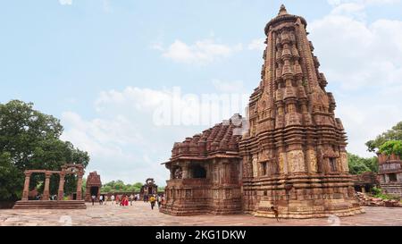 INDIEN, RAJASTHAN, CHITTORGARH, Juli 2022, Anhänger am Mahadeva Tempel, Menal, Seitenansicht Stockfoto