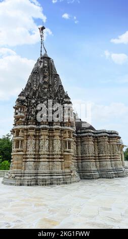 Rückansicht des Parshwanath Jain Temple, Ranakpur, Rajasthan, Indien. Parshwanath war 23. Jain Tirthankara Stockfoto