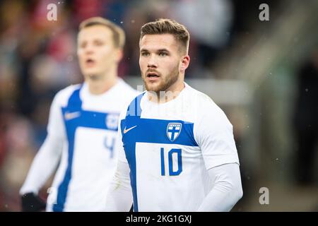 Oslo, Norwegen. 20.. November 2022. Benjamin Kallman (10) aus Finnland beim Fußballfreundschaftsspiel zwischen Norwegen und Finnland im Ullevaal Stadion in Oslo. (Foto: Gonzales Photo/Alamy Live News Stockfoto