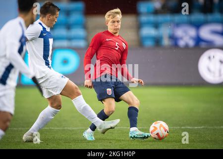 Oslo, Norwegen. 20.. November 2022. Birger Meling (5) aus Norwegen beim Fußballfreundschaftsspiel zwischen Norwegen und Finnland im Ullevaal Stadion in Oslo. (Foto: Gonzales Photo/Alamy Live News Stockfoto