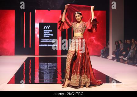 Die National Asian Wedding Show 2022, die in den letzten 18 Jahren in Hammersmith, West London, stattfand, ist die größte Asian Wedding Show in Europa. Stockfoto
