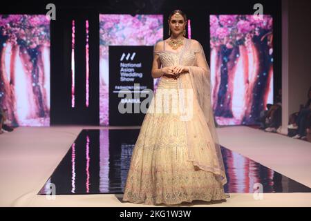 Die National Asian Wedding Show 2022, die in den letzten 18 Jahren in Hammersmith, West London, stattfand, ist die größte Asian Wedding Show in Europa. Stockfoto
