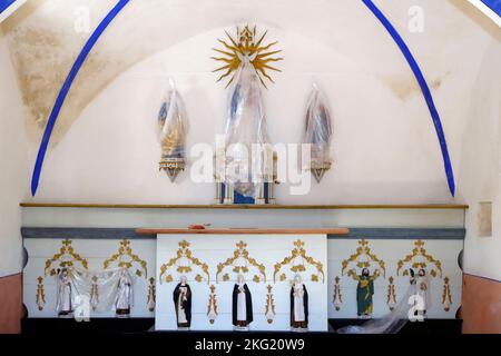 Die barocke Kapelle La Combe wird renoviert. Hauptaltar. Frankreich. Stockfoto