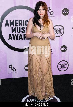 Los Angeles, Usa. 20.. November 2022. LOS ANGELES, KALIFORNIEN, USA - 20. NOVEMBER: Gayle (Taylor Gayle Rutherfurd) kommt zu den American Music Awards 2022 (50. Annual American Music Awards), die im Microsoft Theater in L.A. abgehalten werden Live am 20. November 2022 in Los Angeles, California, USA. (Foto von Xavier Collin/Image Press Agency) Quelle: Image Press Agency/Alamy Live News Stockfoto