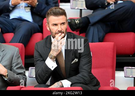 Al Rajja, Katar. 21.. November 2022. Fußball, Weltmeisterschaft 2022 in Katar, England - Iran, Vorrunde, Gruppe B, Chalifa International Stadium, Englands David Beckham vor dem Spiel. Kredit: Robert Michael/dpa/Alamy Live Nachrichten Stockfoto