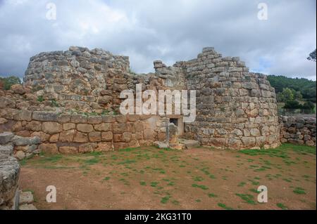 2021. dezember 01 - Europa; Italien, Sardinien, Sassari, Alghero, Palmavera Nuraghendorf aus dem 15.. Jahrhundert v. Chr. Stockfoto