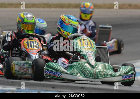 Logan Sargeant ist ein amerikanischer Rennfahrer, 2022 trat er mit Carlin an der FIA Formel 2-Meisterschaft an, er wird für Williams Racing in der Formel-1-Weltmeisterschaft 2023 fahren, nachdem er über die Williams Driver Academy seinen Abschluss gemacht hat. Stockfoto