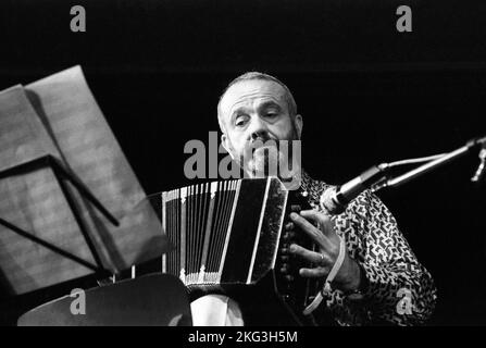 Philippe Gras / Le Pictorium - Astor Piazzolla - 18/12/2020 - Frankreich / Ile-de-France (Region) / Paris - Astor Piazzolla Konzert, Paris, 1975 Stockfoto