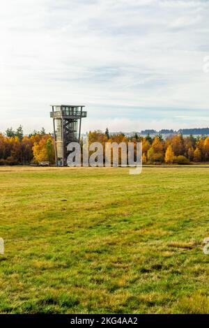 Winter-Entdeckungstour durch die Rhön in der Nähe des Schwarzen Moors - Fladungen - Bayern Stockfoto