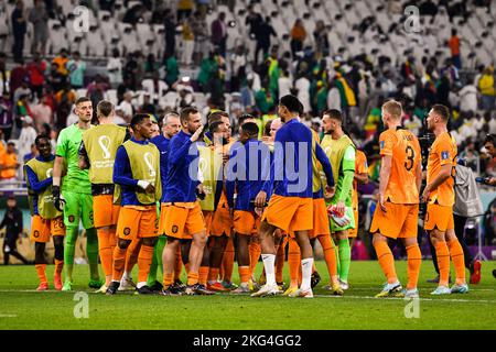 DOHA, KATAR - NOVEMBER 21: Remko Pasveer aus den Niederlanden, Jurrien Timber aus den Niederlanden, Matthijs de Ligt aus den Niederlanden, Virgil van Dijk aus den Niederlanden, Nathan Ake aus den Niederlanden, Stefan de Vrij aus den Niederlanden, Steven Bergwijn aus den Niederlanden, Cody Gakpo aus den Niederlanden, Luuk de Jong aus den Niederlanden, Memphis Depay aus den Niederlanden, Steven Berghuis aus den Niederlanden, Noa lang aus den Niederlanden, Justin Bijlow aus den Niederlanden, Davy Klaassen aus den Niederlanden, Marten de Roon aus den Niederlanden, Tyrell Malacia aus den Niederlanden, Daley Blind aus den Niederlanden Stockfoto