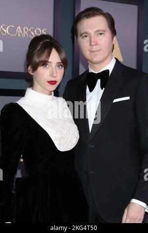Zoe Kazan, Paul Dano bei der Ankunft für die Academy of Motion Picture Arts and Sciences 13. Governors Awards - Teil 2, Fairmont Century Plaza Hotel, Los Angeles, CA 19. November 2022. Foto: Priscilla Grant/Everett Collection Stockfoto