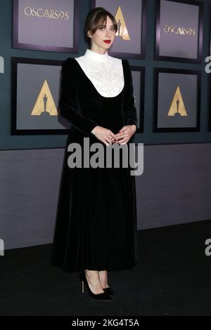 Zoe Kazan bei der Ankunft für die Academy of Motion Picture Arts and Sciences 13. Governors Awards - Teil 2, Fairmont Century Plaza Hotel, Los Angeles, CA 19. November 2022. Foto: Priscilla Grant/Everett Collection Stockfoto