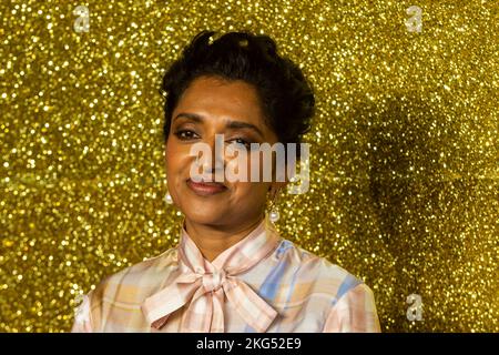 London, Großbritannien. 21. November 2022. Sindhu Vee (Mrs Phelps) nimmt an der britischen Gala-Vorführung von Roald Dahls ‘Matilda: The Musical’ im Curzon Mayfair Teil. Kredit: Stephen Chung / Alamy Live Nachrichten Stockfoto