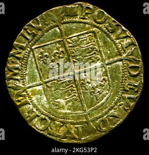 Silberner englischer Schilling, Herrschaft von Königin Elizabeth 1., datiert von 1594 bis 1596, Münzen, Geld, Metalldetektoren finden, Norfolk, England, Großbritannien Stockfoto