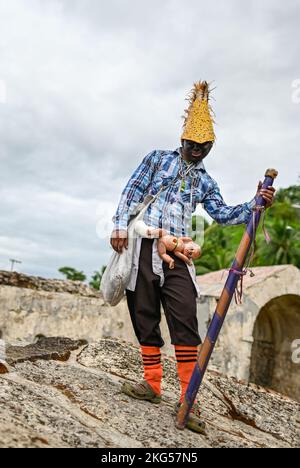 Die kongolesische Kultur, am Leben gehalten von den Nachkommen der afrikanischen Sklaven, die von den Spaniern nach Panama gebracht wurden. 2018 wurden die kongolesischen Traditionen von der UNESCO zum immateriellen Erbe der Menschheit erklärt. Während der Kolonialzeit wurde der Begriff Kongo eher als Oberbegriff für Afrika verwendet. Stockfoto