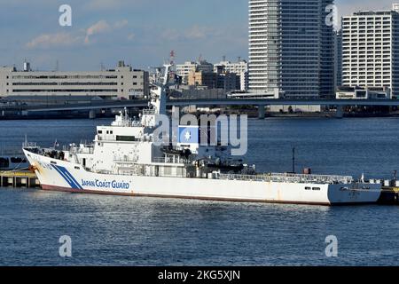 Präfektur Kanagawa, Japan - 09. Januar 2021: Japanische Küstenwache Bukou (PL-10), Patrouillenschiff der Kunigami-Klasse. Stockfoto