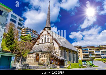 Kleine Kirche in den Alpen, Davos, Graubuenden Schweiz Stockfoto