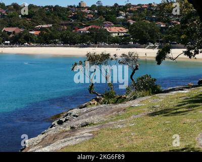 22. November 2022 - Balmoral Beach, NSW, Australien: Blick auf das Meer und den Sandstrand Stockfoto