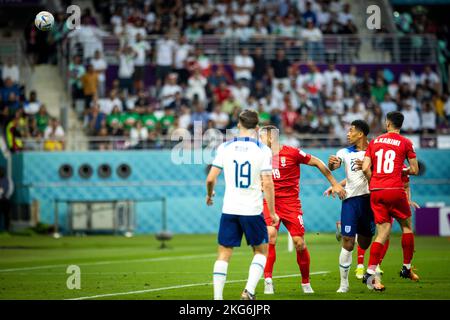 Doha, Katar. 21.. November 2022. Tor zum 1:0 durch Jude Bellingham (England) gegen Majid Hosseini (Iran) England - Iran Weltmeisterschaft 2022 in Katar 21.11.202 Stockfoto