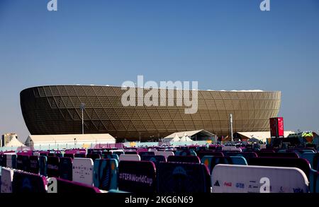 Doha, Katar. 22.. November 2022. Eine allgemeine Ansicht des Lusail-Stadions während des Spiels der FIFA-Weltmeisterschaft 2022 im Lusail-Stadion in Doha. Bildnachweis sollte lauten: David Klein/Sportimage Kredit: Sportimage/Alamy Live News Stockfoto