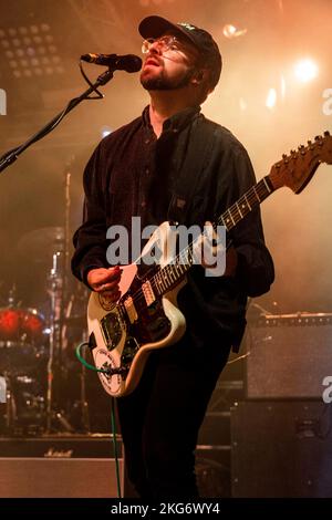 Mailand, Italien. 15.. November 2022. MAILAND, ITALIEN - 15. NOVEMBER: Brett Nash von Band of Horses tritt am 15. November 2022 im Circolo Magnolia Segrate in Mailand, Italien, auf. (Foto von Roberto Finizio/NurPhoto) Quelle: NurPhoto/Alamy Live News Stockfoto
