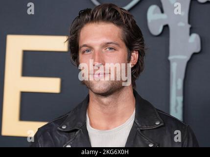 Los Angeles, USA. 21.. November 2022. ZAK Steiner kommt zur George & TAMMY Premiere von Showtime, die am Montag, 21. November 2022, in den Goya Studios in Los Angeles, CA, stattfand. (Foto: Sthanlee B. Mirador/Sipa USA) Quelle: SIPA USA/Alamy Live News Stockfoto