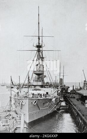 Das erste Schlachtschiff aus der Zeit des Weltkriegs HMS Exmouth. 1903 in Auftrag gegeben, diente es in der Royal Navy, bis es 1920 verschrottet wurde. Stockfoto