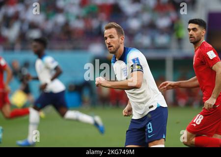 Al Rayyan, Katar. 21.. November 2022. Harry Kane (de) Fußball/Fußball : FIFA World Cup Qatar 2022 Gruppenspiel der Gruppe B zwischen England 6-2 Iran im Khalifa International Stadium in Al Rayyan, Katar . Quelle: Mutsu Kawamori/AFLO/Alamy Live News Stockfoto