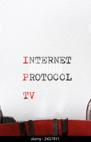 Internet-Protokoll-tv-Phrase mit Schreibmaschine geschrieben. Stockfoto