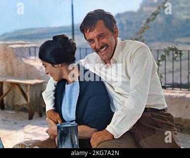 Das Bruderschaftsjahr 1968 USA Regisseur: Martin Ritt Irene Papas, Kirk Douglas Stockfoto