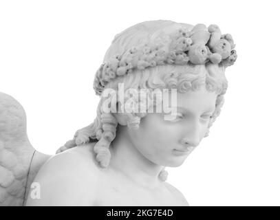 Alte Statue. Amor mit Taubenskulptur von Luigi Bienaime in der Eremitage. Masterpiece isoliertes Foto mit Beschneidungspfad Stockfoto