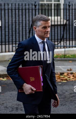 London, Großbritannien. 22.. November 2022. Mark Harper MP, Staatssekretär für Verkehr, verlässt eine Kabinettssitzung. Kredit: claire doherty/Alamy Live Nachrichten Stockfoto