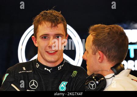 Abu Dhabi, Abu Dhabi. 22.. November 2022. Abu Dhabi, Abu Dhabi. 22.. November 2022. Abu Dhabi, Abu Dhabi. 22.. November 2022. Frederik Vesti (DEN) Mercedes AMG F1 Testfahrer. 22.11.2022. Formula 1 Testing, Yas Marina Circuit, Abu Dhabi, Dienstag. Der Bildnachweis sollte lauten: XPB/Alamy Live News. Stockfoto