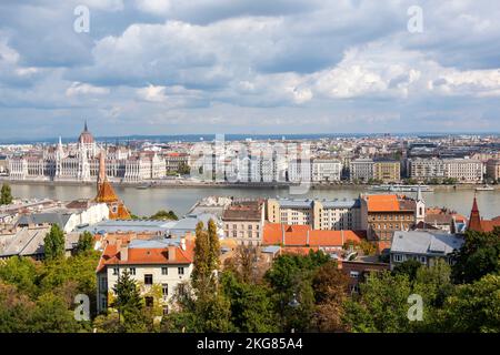 Blick auf die Stadt von der Fischerbastei in Buda, Budapest Ungarn Europa Stockfoto