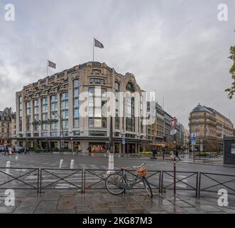 La Samaritaine Kaufhaus. Außenansicht der Fassade von der Pont Neuf Stockfoto