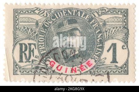 FRANZÖSISCH-GUINEA - 1906: Eine 1 Centime graue Briefmarke, die das Porträt von General Louis Faidherb darstellt. „Faidherbe“, französischer Schlüsseltyp mit der Aufschrift „GUINEE“ in Rot. Louis Leon Cesar Faidherbe war ein französischer General und Kolonialverwalter. Er schuf die senegalesischen Tirailleurs, als er Gouverneur von Senegal war. Im Laufe seiner militärischen Karriere wurde Faidherbe mit den fünf Graden der Ehrenlegion ausgezeichnet: Dem Chevalier 1852, dem Offizier 1855, dem Commandeur 1861, dem Grand Officier 1871 und dem Grand Croix 1880 Stockfoto